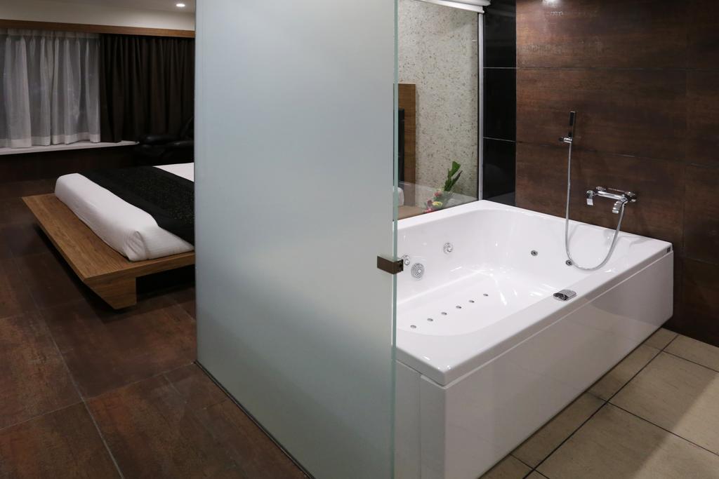 Grand Kailash Hotel Aurangabad  Værelse billede
