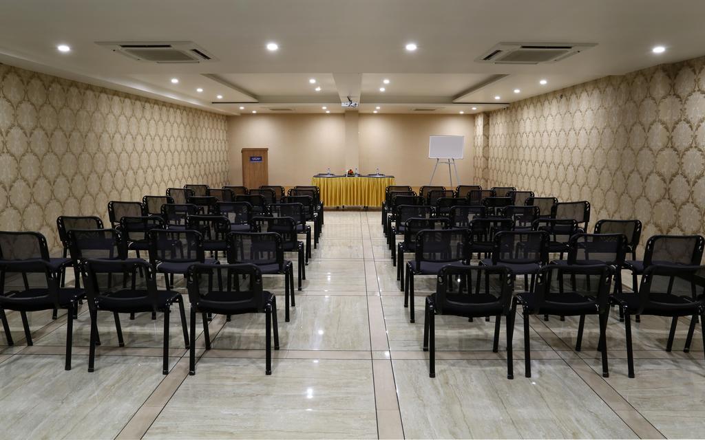 Grand Kailash Hotel Aurangabad  Eksteriør billede